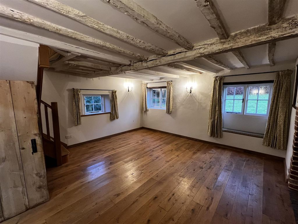 Property photo 3 of 31 Reception Rm 1.Jpg