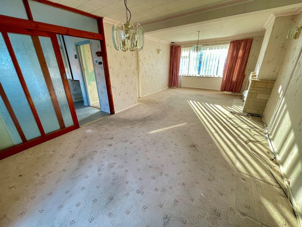 Property photo 2 of 12 4793772