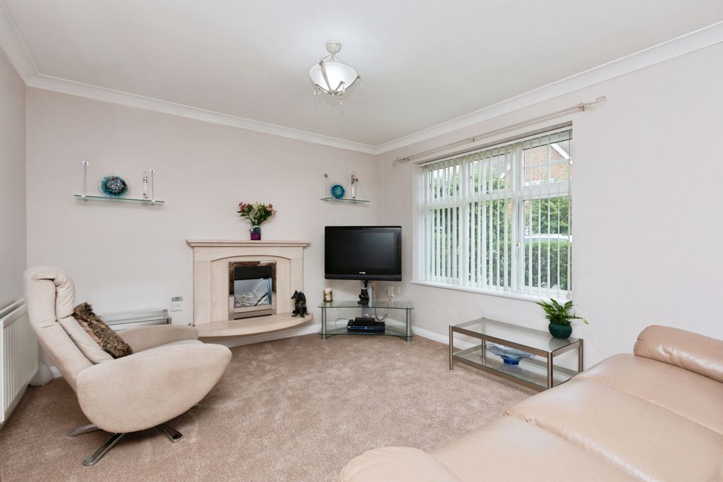Property photo 3 of 15