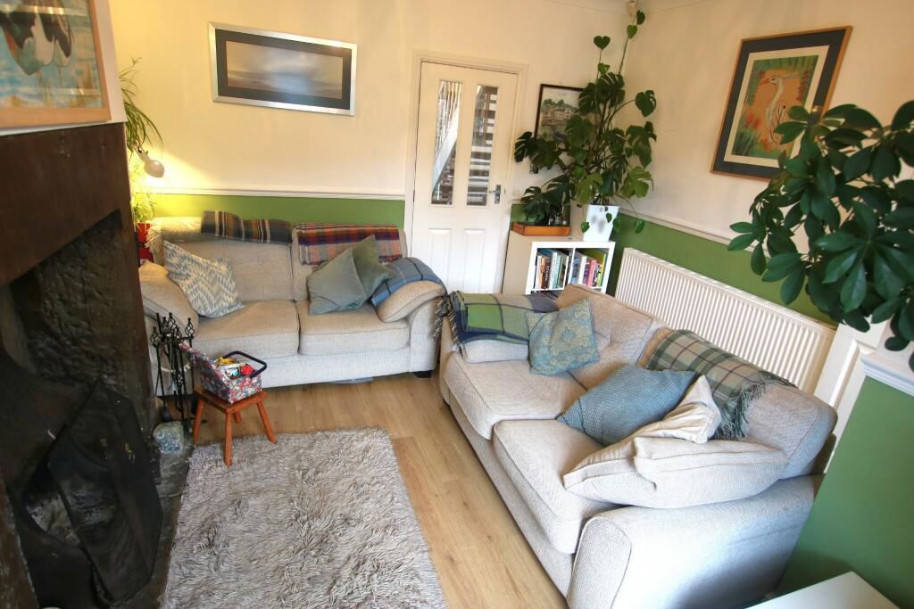 Property photo 2 of 23