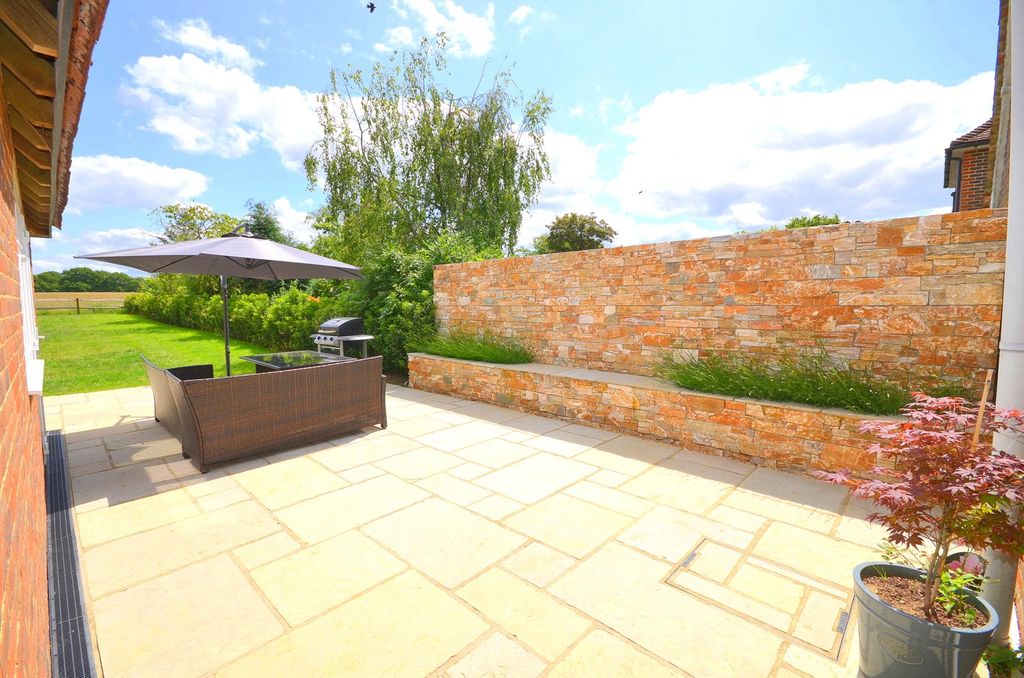 Property photo 3 of 22 Picture No. 40