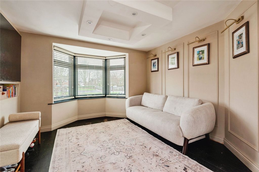 Property photo 3 of 23 Picture No. 19