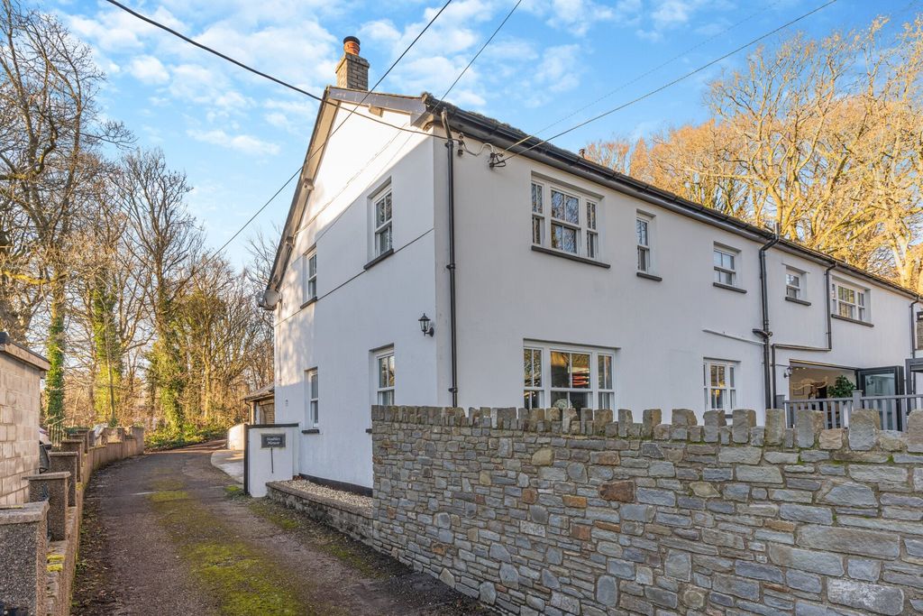 Property photo 1 of 36