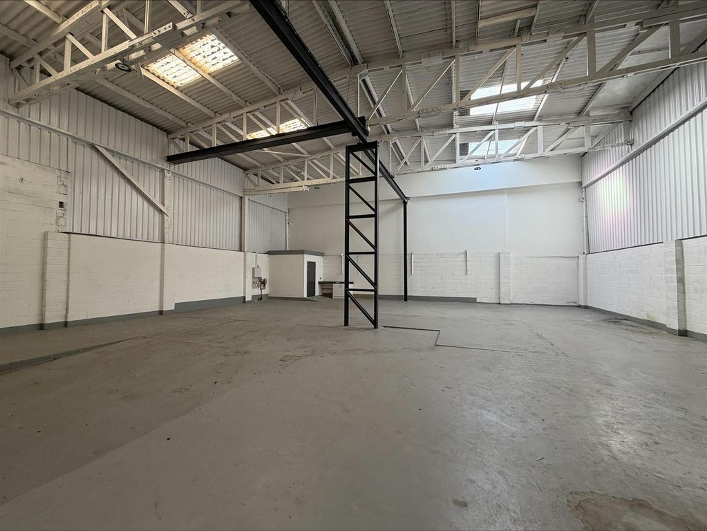 Property photo 1 of 4