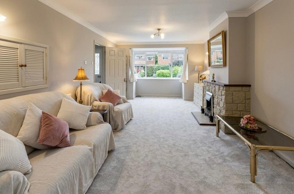 Property photo 2 of 15 1