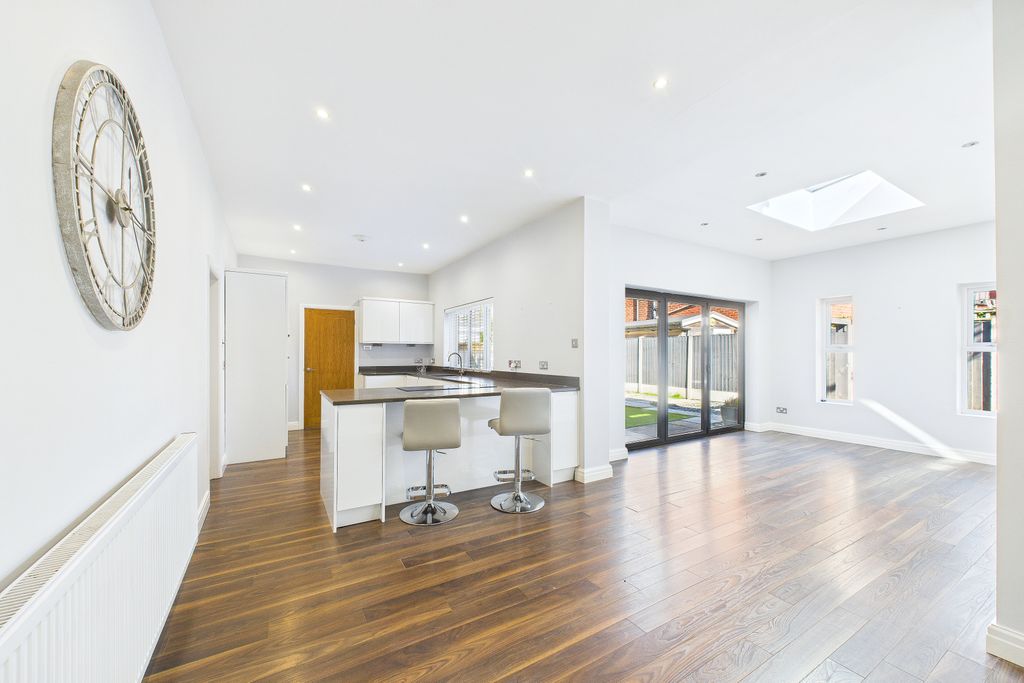 Property photo 3 of 20 Open Plan Family Dining Kitchen