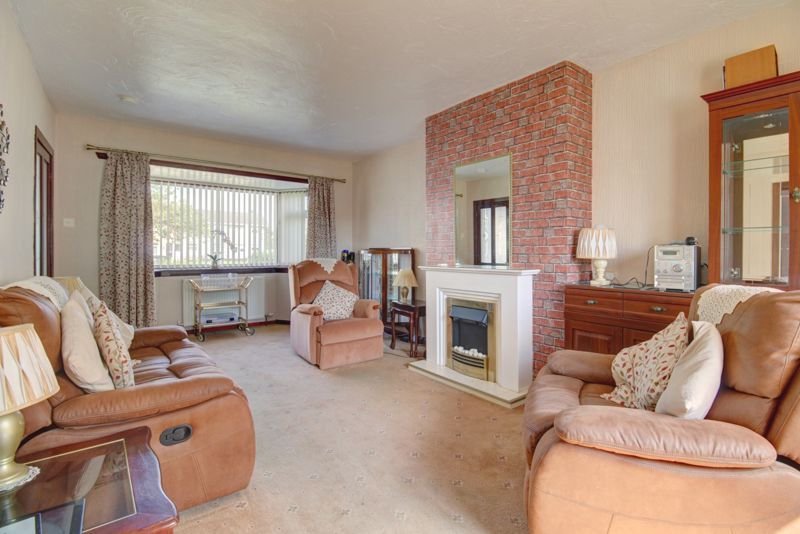 Property photo 2 of 14 Lounge