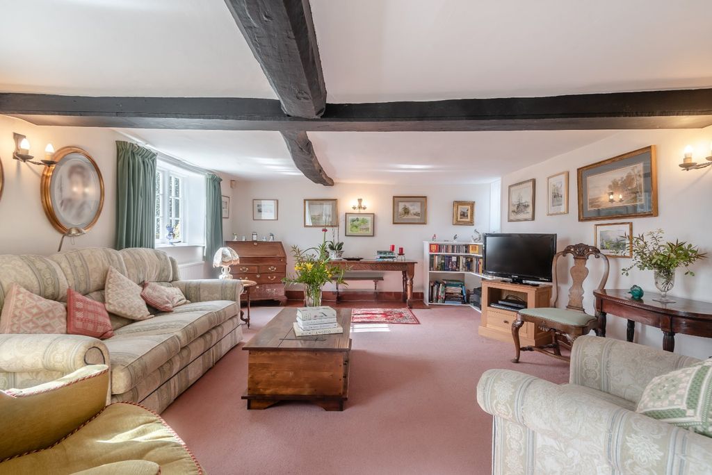 Property photo 2 of 16 Drawing Room