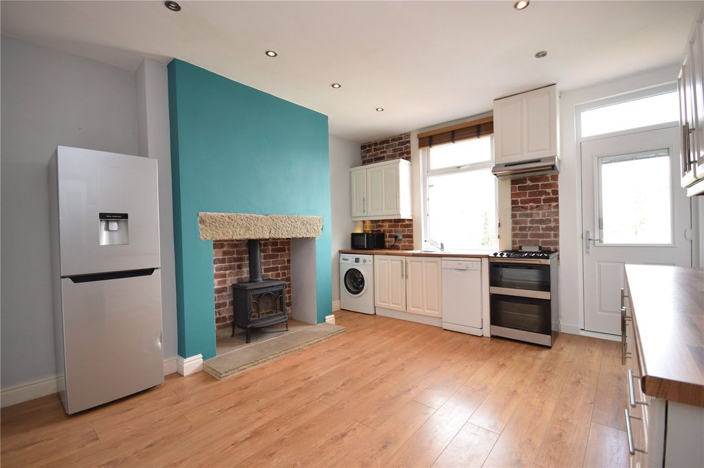 Property photo 3 of 17 Picture No. 13