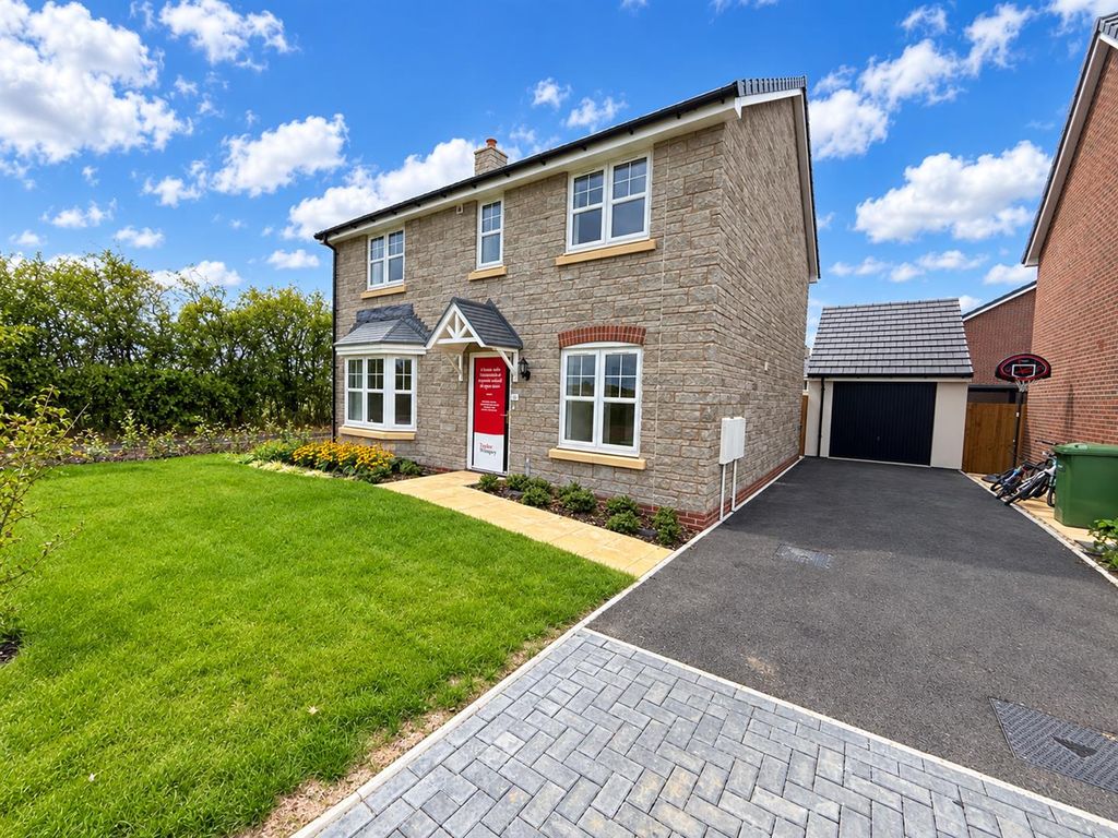 Property photo 1 of 16 562Da3EE-5514-4E2B-8217-0120EE1Cae38.Png