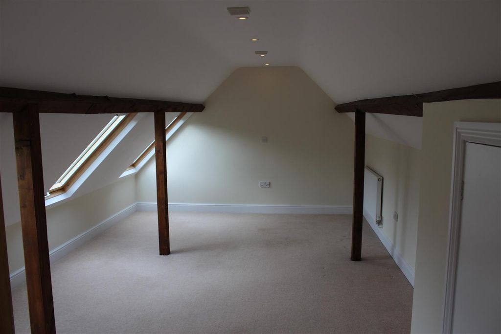 Additional image 14 of 5 bed barn conversion to rentBransbury, Barton Stacey, Winchester SO21