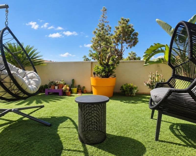 Property photo 2 of 50