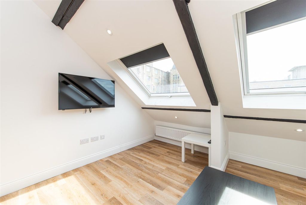 Property photo 3 of 8 Edit-1250.Jpg