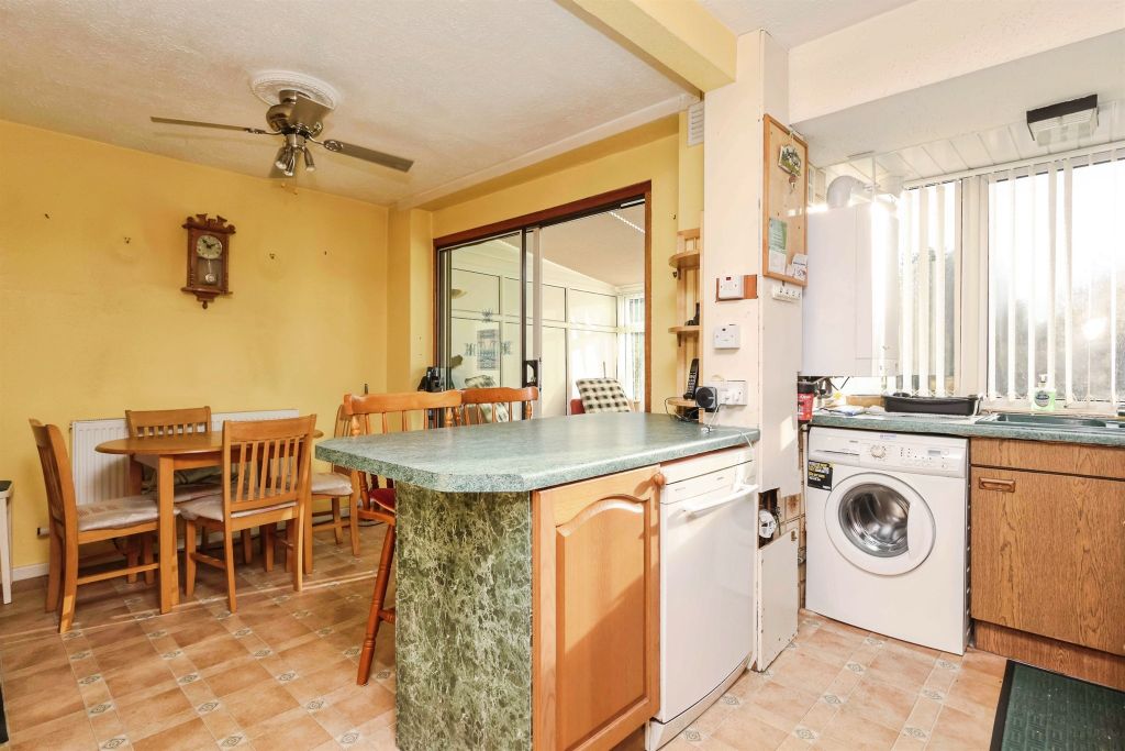 Property photo 3 of 21