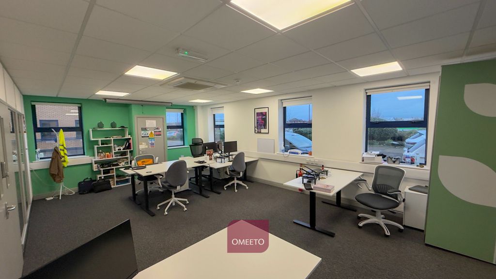 Property photo 2 of 11 Office To Let