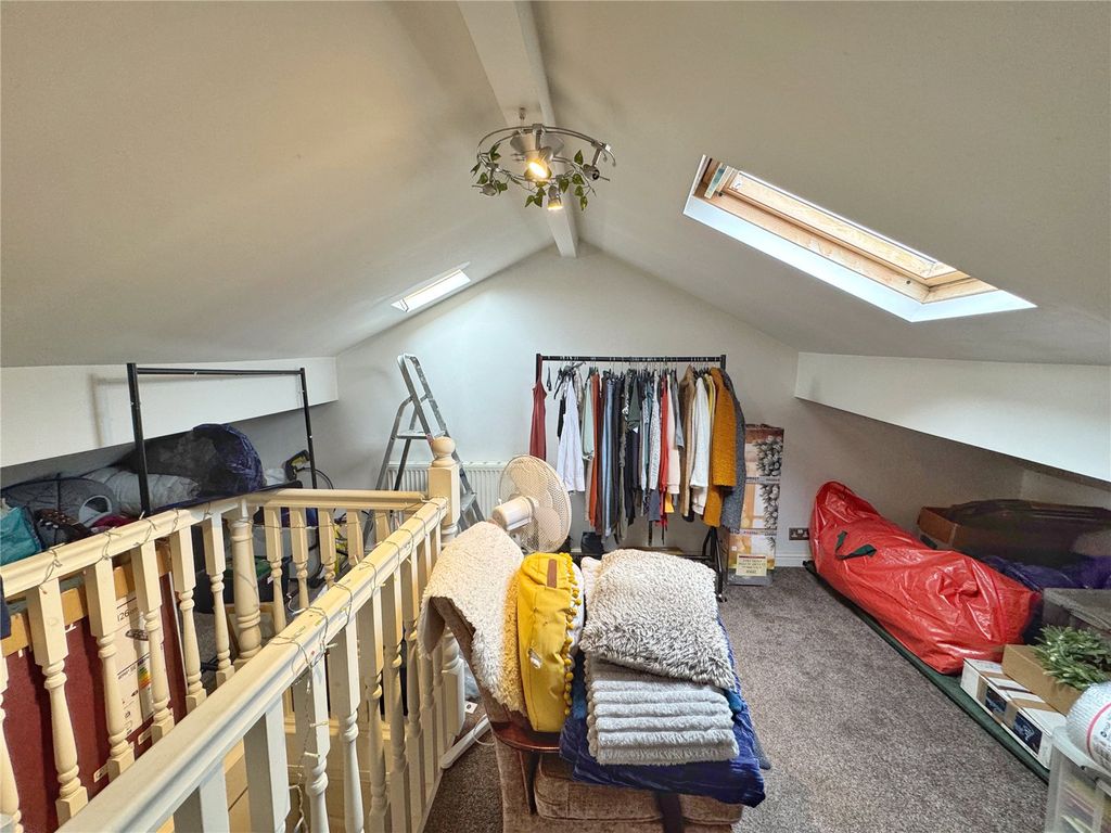 Property photo 3 of 25 Picture No. 04