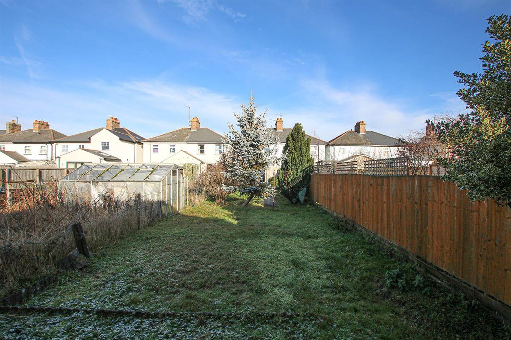 Property photo 2 of 13 Img_3446 Gdn.Jpg