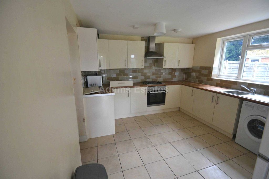 Property photo 3 of 23