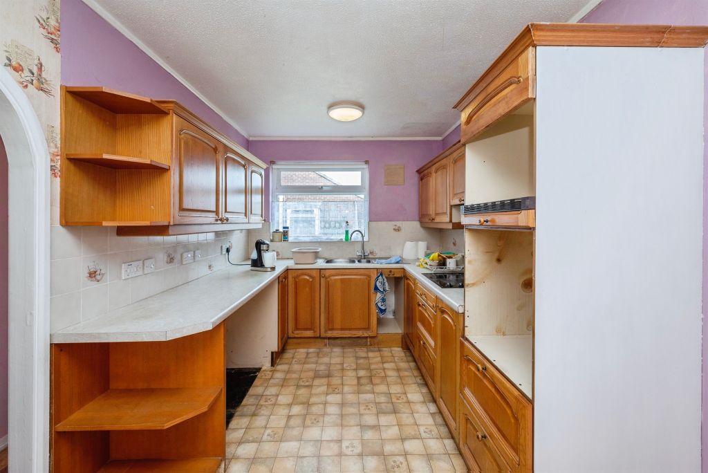 Property photo 2 of 18