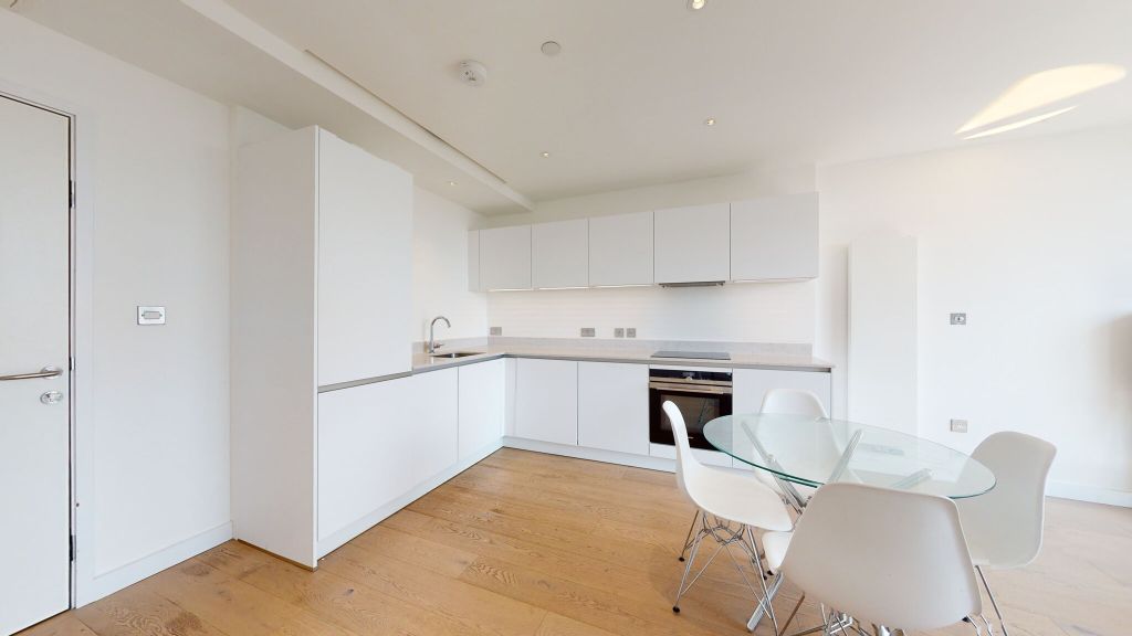 Property photo 2 of 24 Kitchen