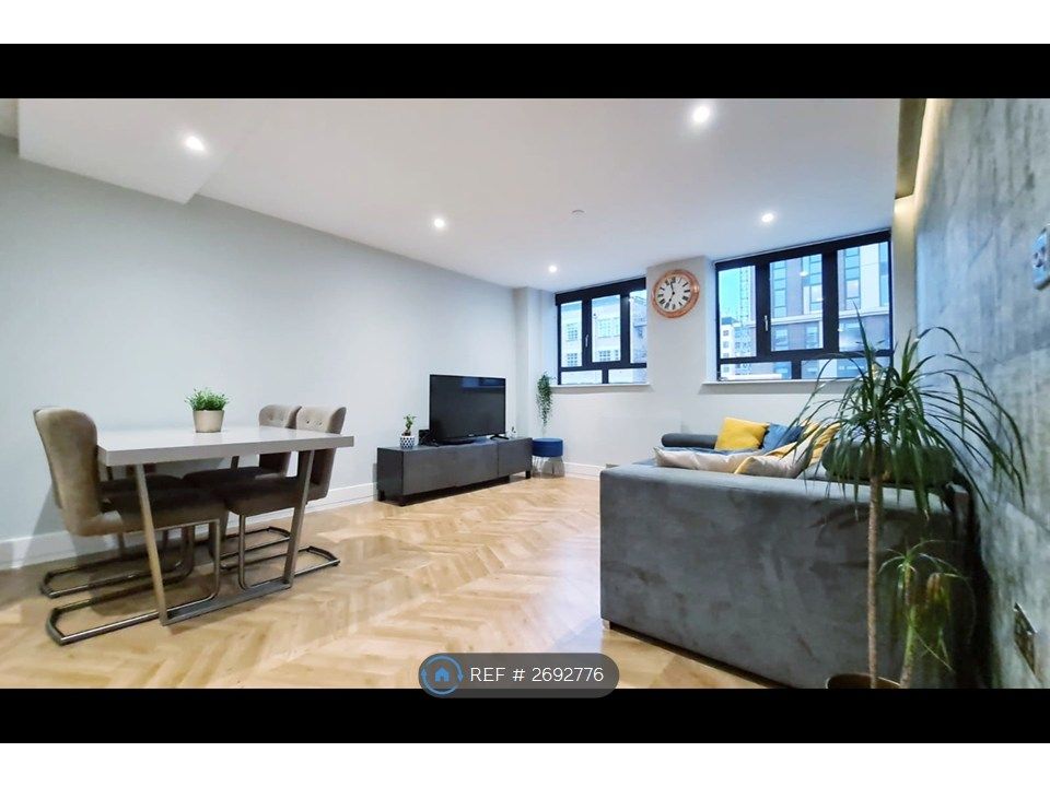 Property photo 2 of 20