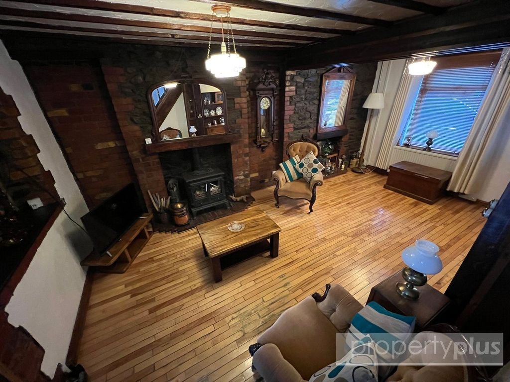 Property photo 3 of 16 Picture No. 06