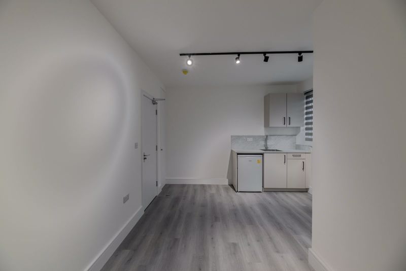 Property photo 3 of 8 Photo 3