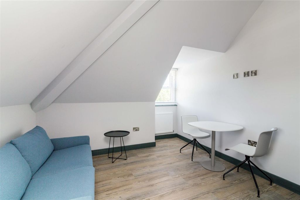 Property photo 3 of 7 0Q64Uujngu-Ovaqpk0Fkaa.Jpg