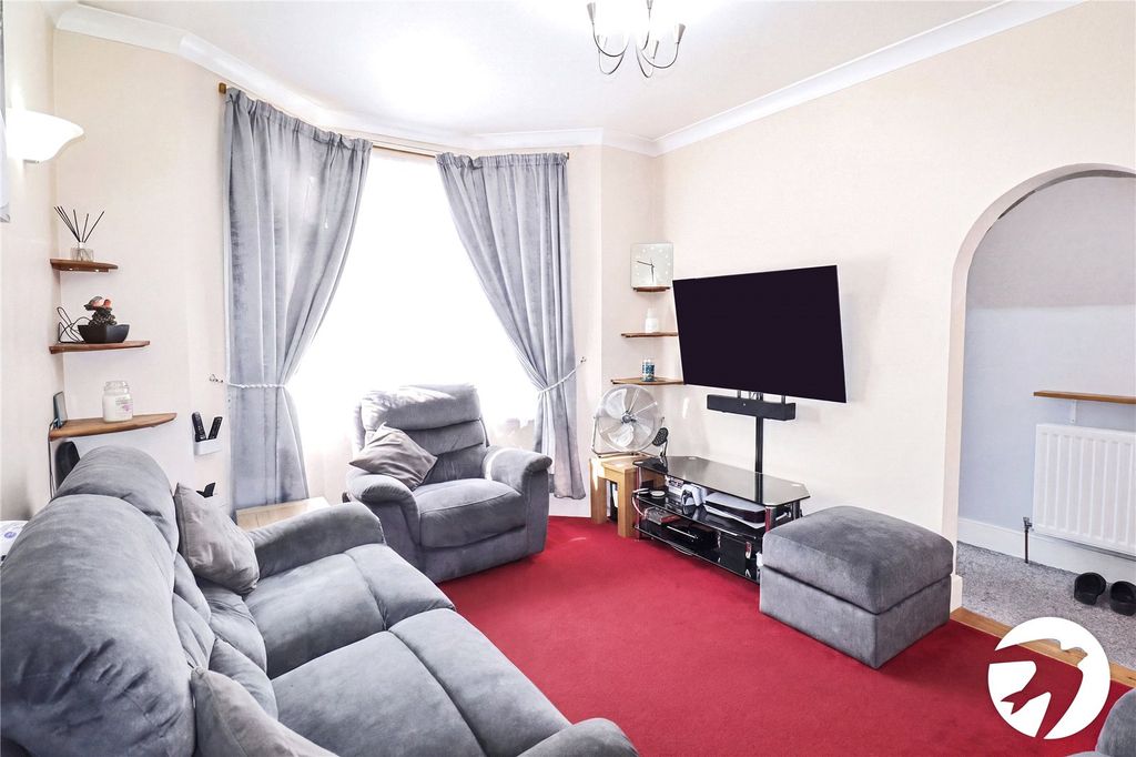 Property photo 2 of 16 Picture No. 19