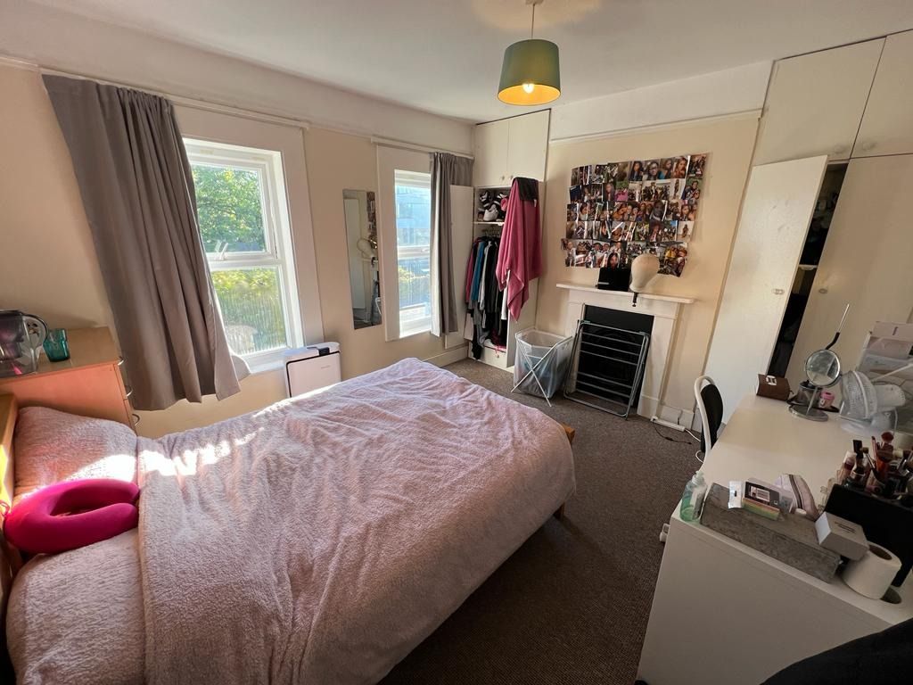 Property photo 2 of 10 4701841