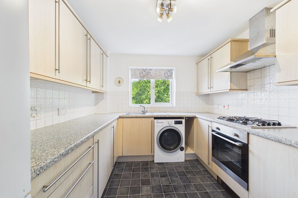 Property photo 3 of 7 Picture No. 05