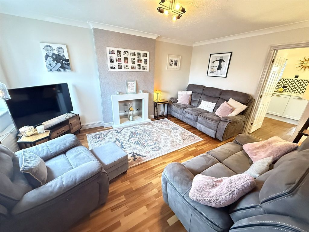 Property photo 2 of 21 Picture No. 09