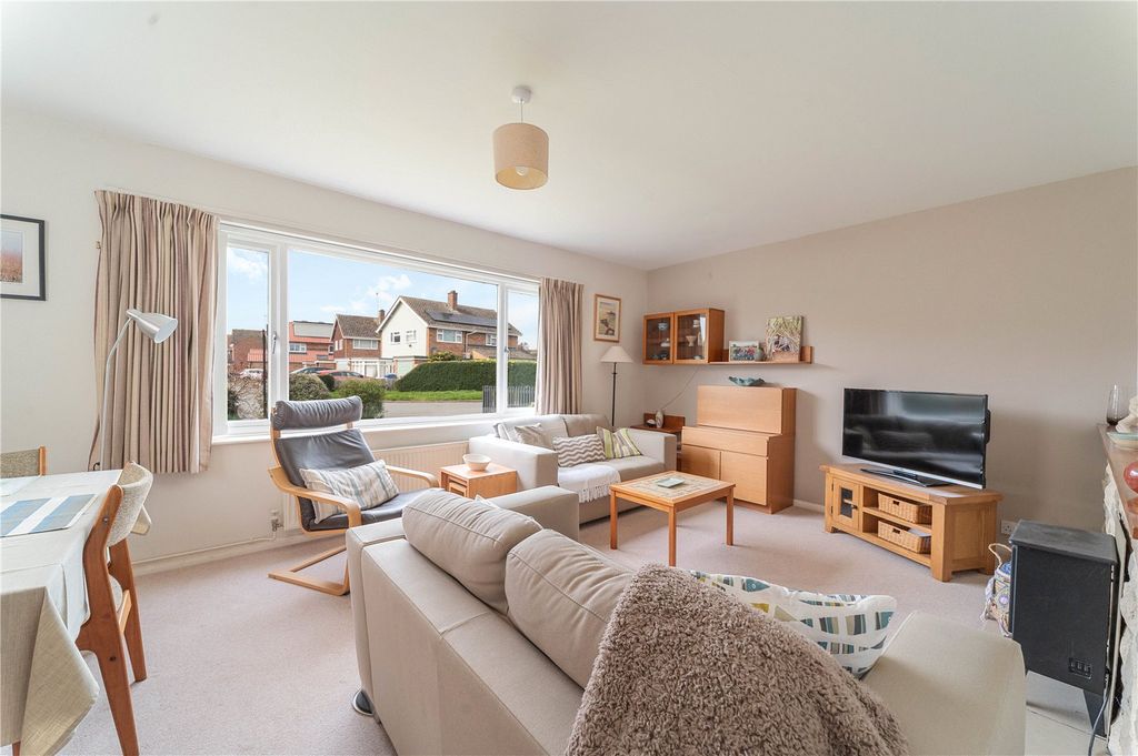 Property photo 3 of 15 Living Room