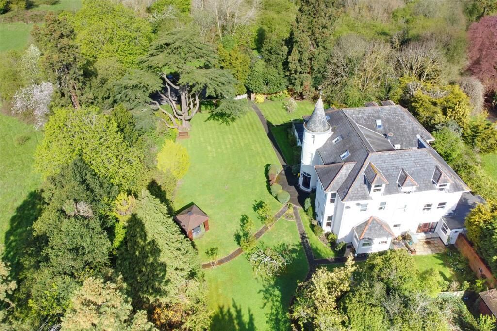 Property photo 1 of 13