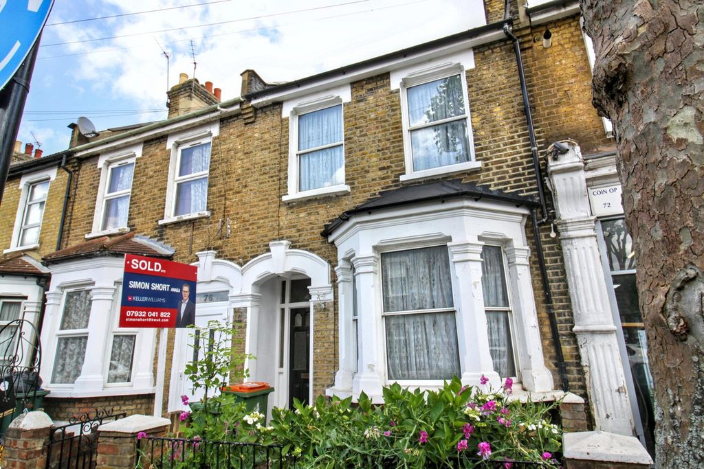 Property photo 1 of 11