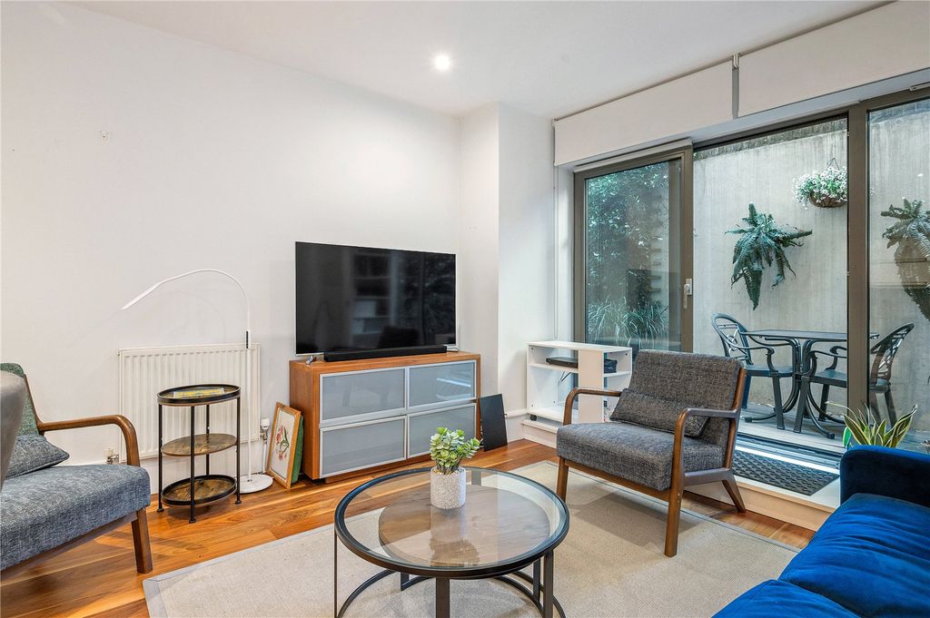 Property photo 1 of 17 Picture No. 28