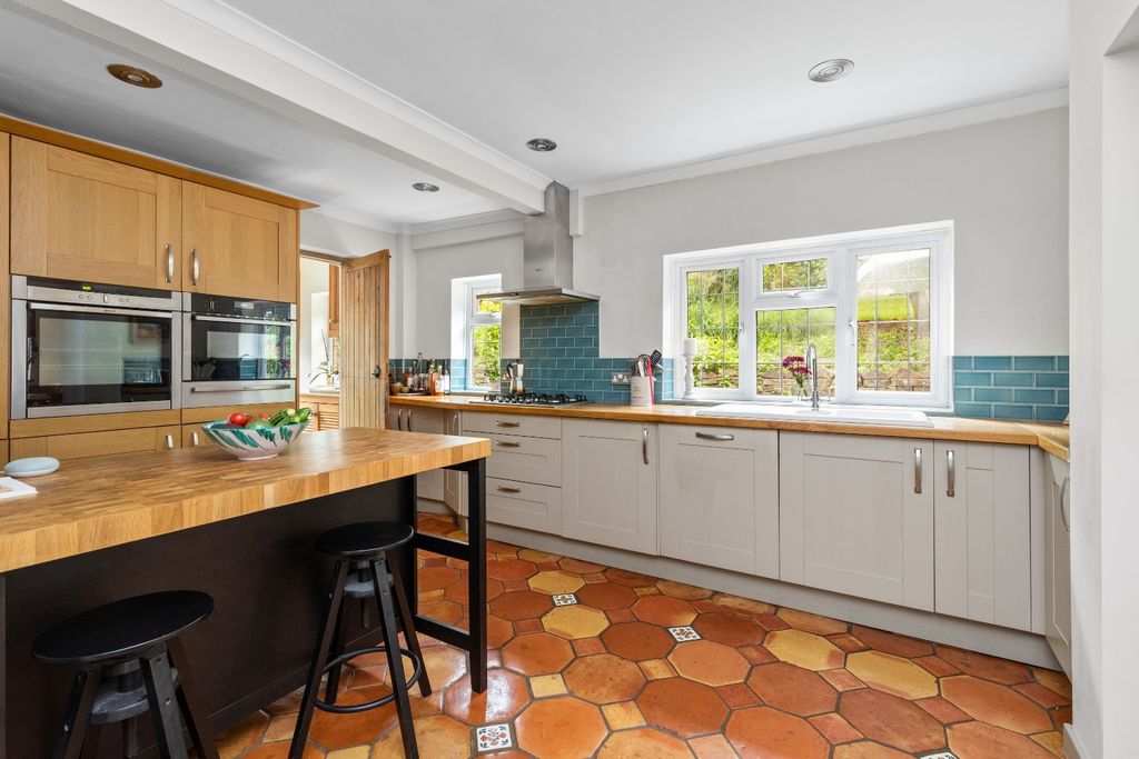 Property photo 3 of 27 3502986