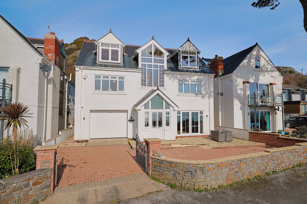 Property photo 3 of 29 A Page _ 2 2 Seascape, Horton - Web (33 Of 35)