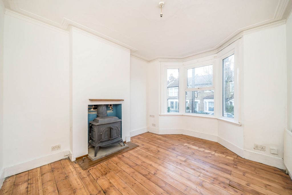 Property photo 2 of 6 Picture No. 26