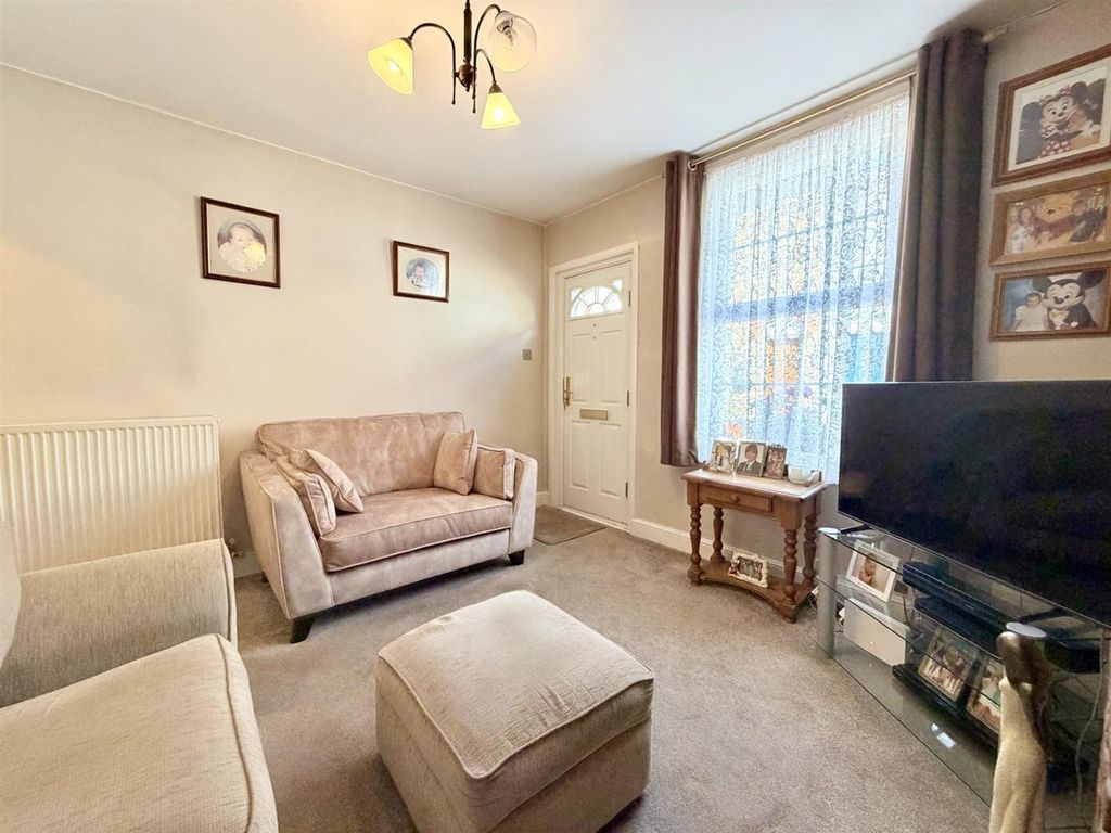 Property photo 3 of 18 3.Jpg