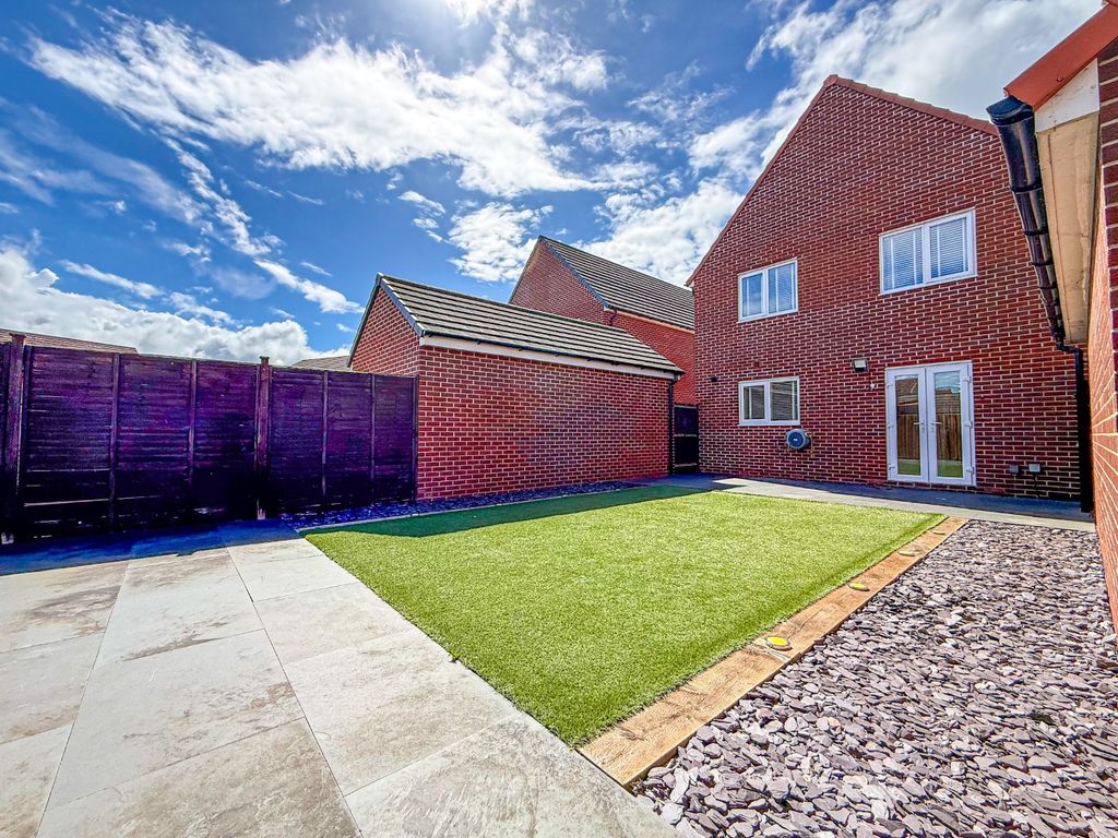 Property photo 2 of 23 5133524