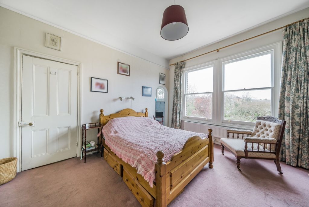 Property photo 3 of 29 965823 (6)