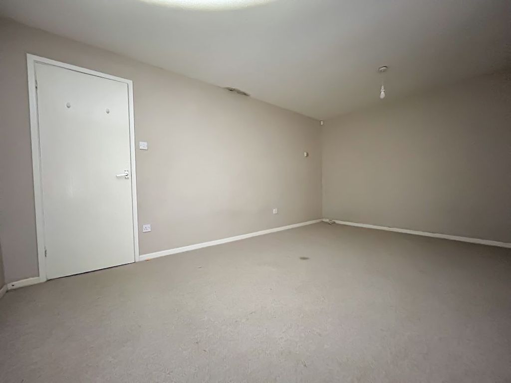 Property photo 3 of 10 Image 3