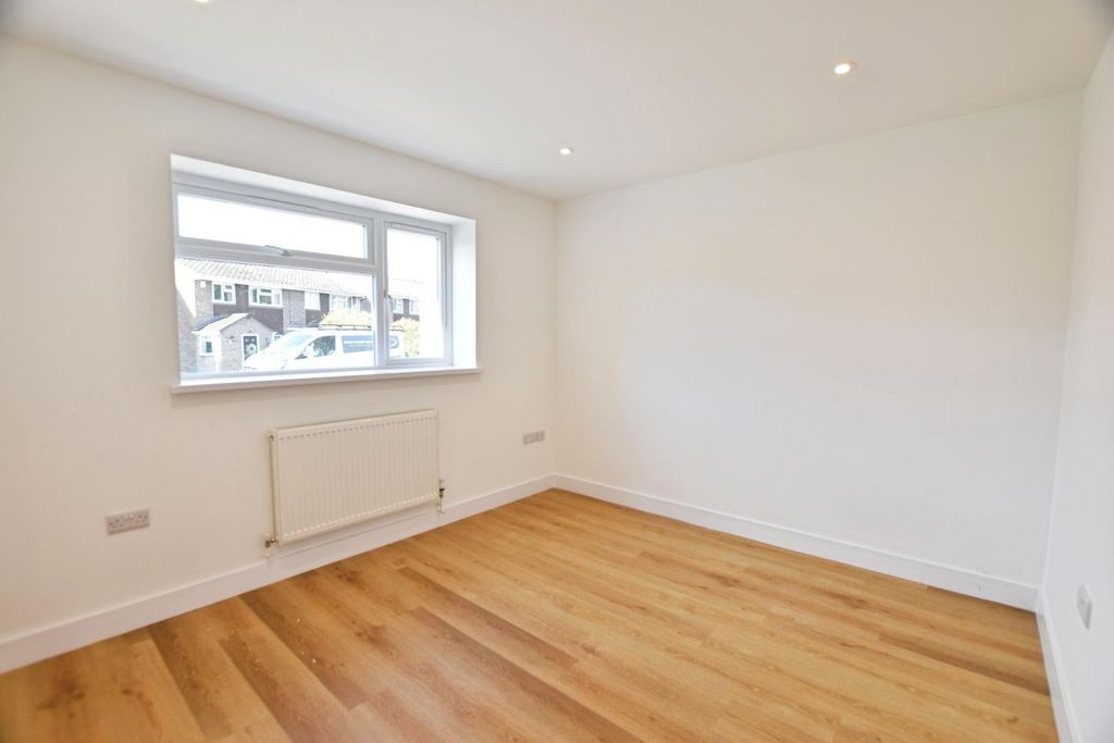 Property photo 2 of 7 E44Bc251-Dsc_0572.Jpg