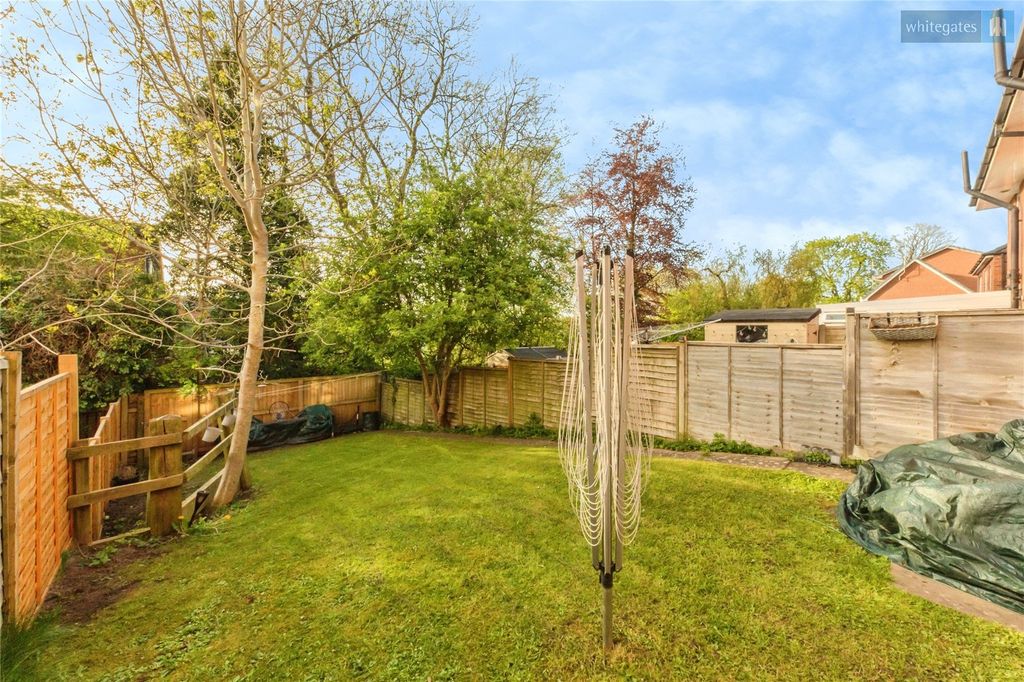 Property photo 2 of 17 Picture No. 18