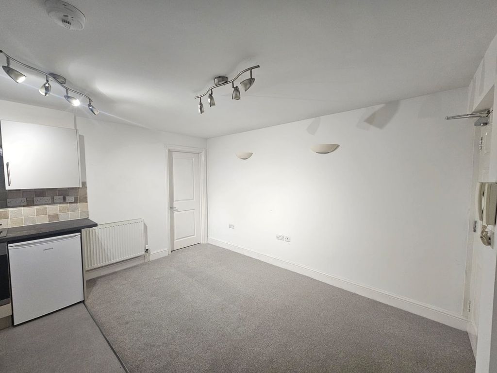 Property photo 3 of 5 Image