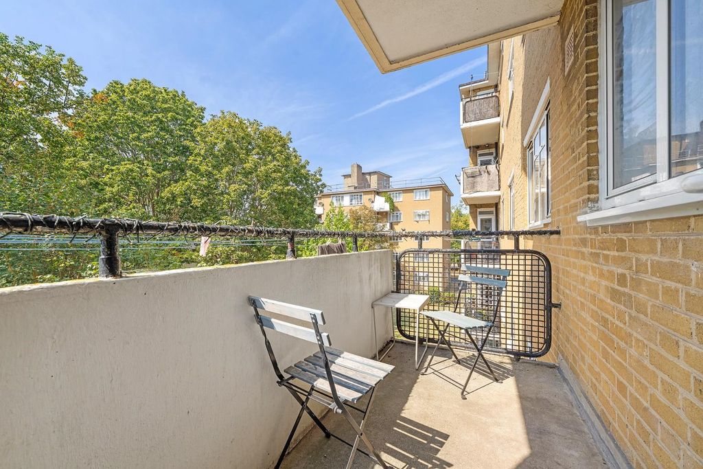 Property photo 2 of 12 Terrace.Jpg