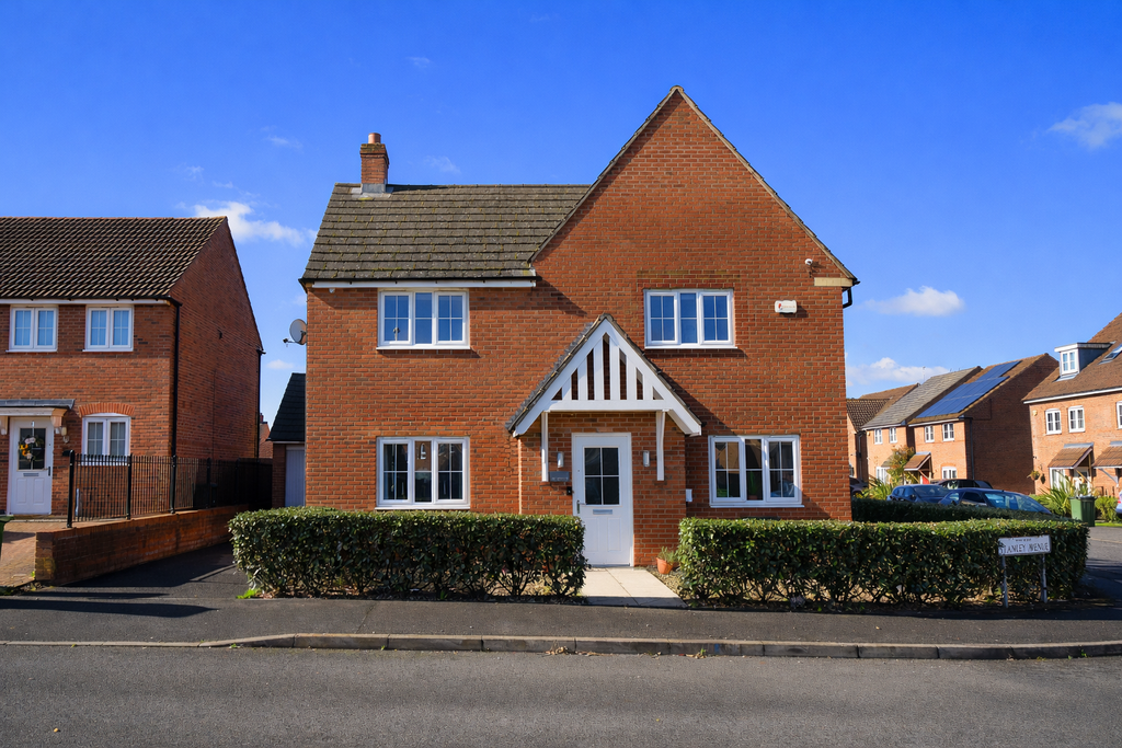 Property photo 1 of 28 Front