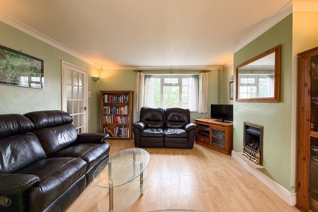 Property photo 3 of 14 4285859
