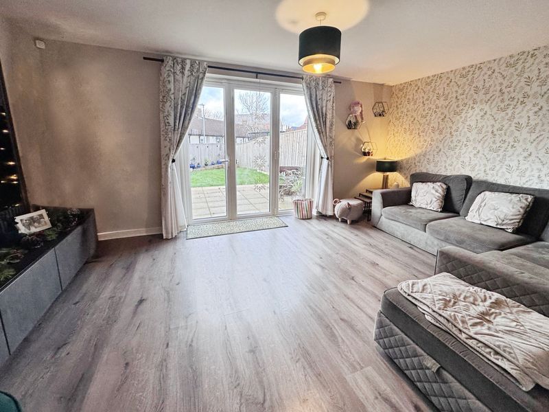 Property photo 2 of 9 Photo 10